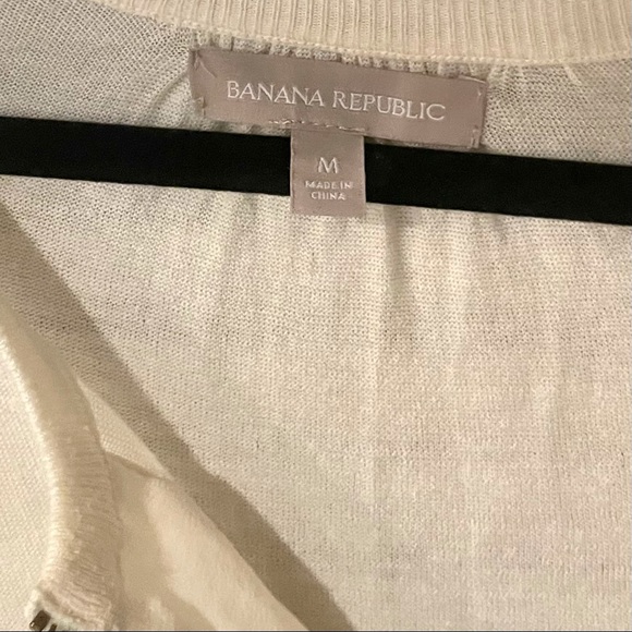 NWOT Banana Republic Size Medium Full Zip Cream Sweater - Picture 3 of 3